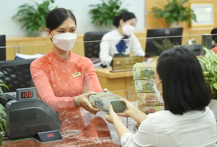 Điểm tin ngân hàng tuần qua: Tín dụng tăng trưởng mạnh, nợ xấu gia tăng Điểm tin ngân hàng tuần qua: Tín dụng tăng trưởng mạnh, nợ xấu gia tăng