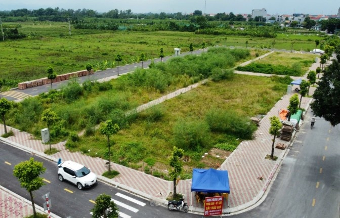 Điểm tin xây dựng - bất động sản ngày 25/11: Đề xuất công khai tên người bỏ cọc đấu giá đất Điểm tin xây dựng - bất động sản ngày 25/11: Đề xuất công khai tên người bỏ cọc đấu giá đất