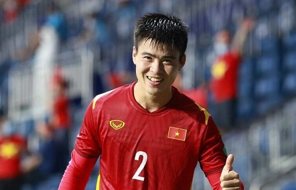 Duy Mạnh hé lộ buổi tập của đội tuyển Việt Nam tại Hàn Quốc Duy Mạnh hé lộ buổi tập của đội tuyển Việt Nam tại Hàn Quốc