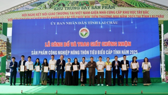 Khai mạc Ngày hội sản phẩm vùng đồng bào dân tộc thiểu số và miền núi phía Bắc