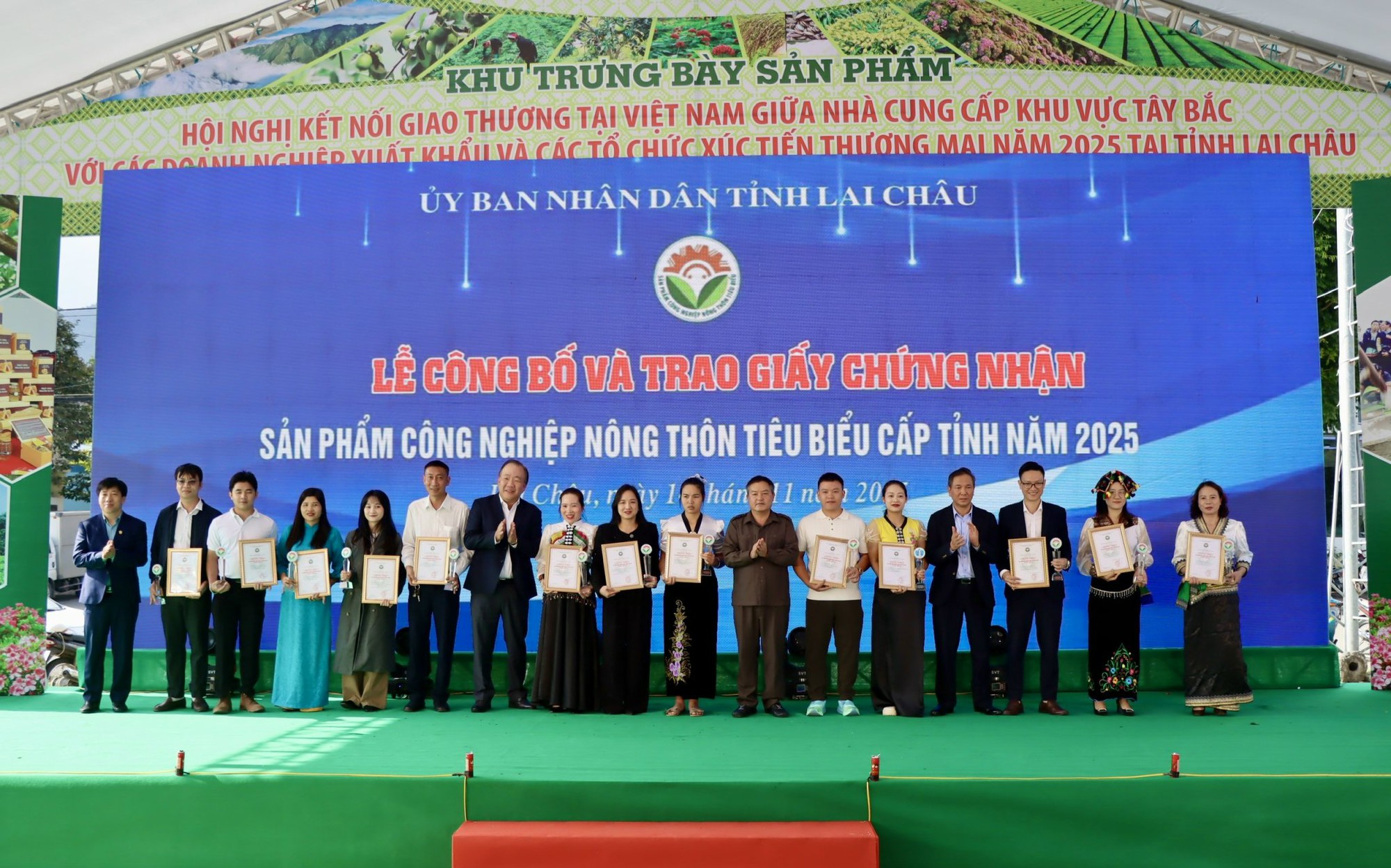 Khai mạc Ngày hội sản phẩm vùng đồng bào dân tộc thiểu số và miền núi phía Bắc