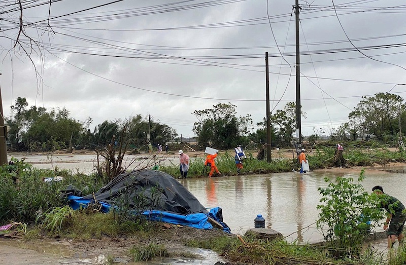 Hỗ trợ các địa phương khắc phục sự cố lưới điện sau mưa lũ