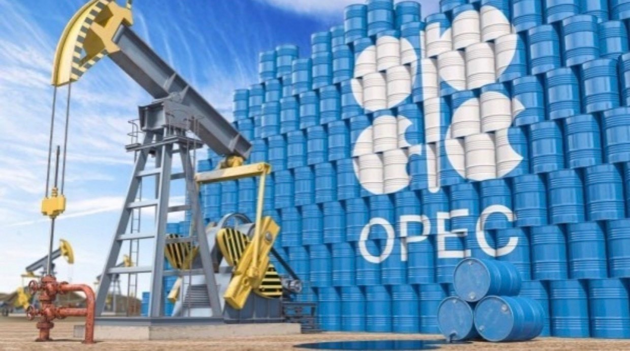 Giá xăng dầu hôm nay 5/12: Giảm trước quyết định của OPEC+