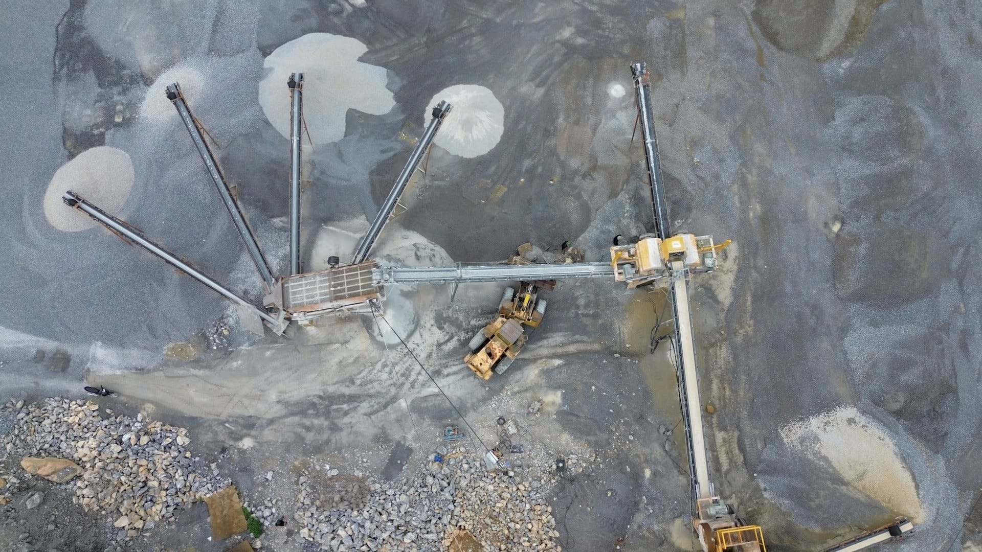 Luật Địa chất và Khoáng sản: Góp phần sử dụng tiết kiệm, hiệu quả nguồn lực khoáng sản Luật Địa chất và Khoáng sản: Góp phần sử dụng tiết kiệm, hiệu quả nguồn lực khoáng sản