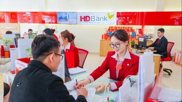 Điểm tin ngân hàng ngày 13/12: Chính phủ yêu cầu sớm có phương án chuyển giao đối với 3 ngân hàng