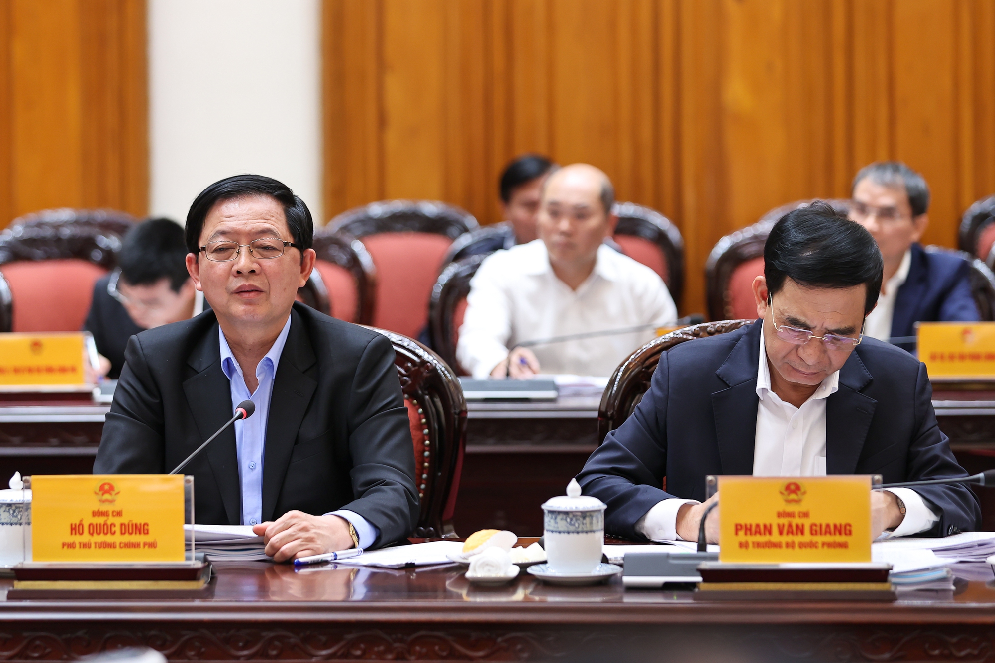 Thủ tướng: Xây dựng giải pháp tổng thể, toàn diện, căn cơ phòng, chống sụt lún, sạt lở, ngập úng, hạn hán, xâm nhập mặn vùng ĐBSCL Thủ tướng: Xây dựng giải pháp tổng thể, toàn diện, căn cơ phòng, chống sụt lún, sạt lở, ngập úng, hạn hán, xâm nhập mặn vùng ĐBSCL