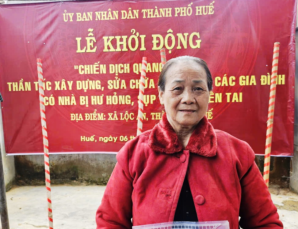 TP. Huế khởi công xây dựng, sửa chữa nhà cho người dân vùng lũ TP. Huế khởi công xây dựng, sửa chữa nhà cho người dân vùng lũ