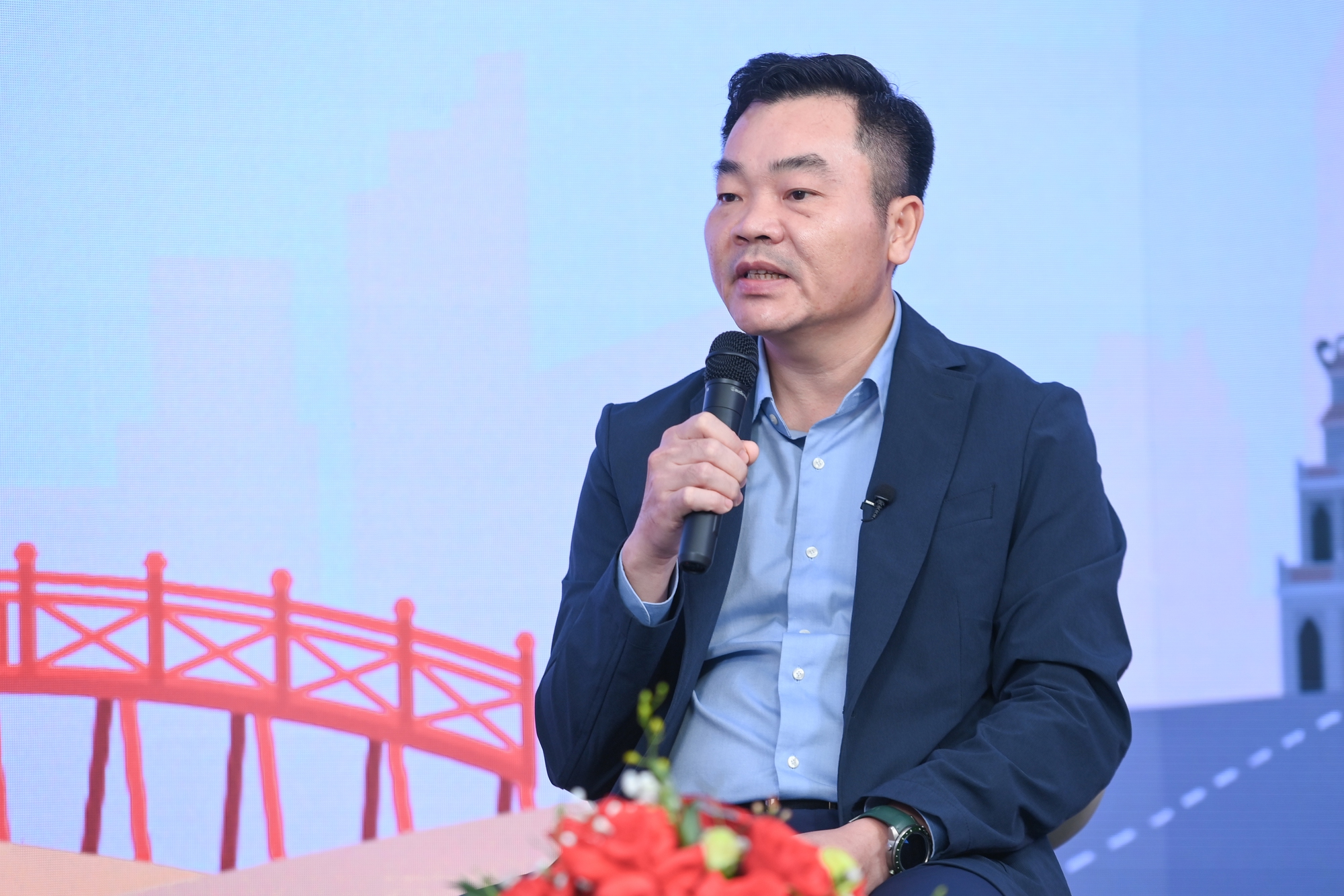 Chuyển đổi phương tiện xanh ở Hà Nội: Không thể chậm trễ hơn Chuyển đổi phương tiện xanh ở Hà Nội: Không thể chậm trễ hơn