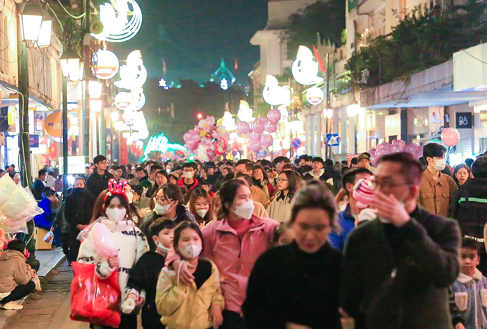 Hà Nội phấn đấu tăng trưởng năm 2026 đạt từ 11% trở lên Hà Nội phấn đấu tăng trưởng năm 2026 đạt từ 11% trở lên