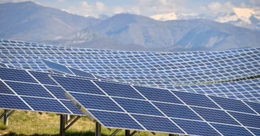 Chế tạo thành công pin năng lượng măt trời sản xuất điện vào ban đêm Chế tạo thành công pin năng lượng măt trời sản xuất điện vào ban đêm