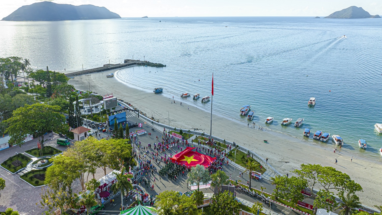 WWF- Việt Nam cam kết đồng hành cùng du lịch Côn Đảo trong hành trình giảm thiểu rác thải nhựa