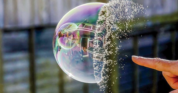 Bong bóng trong chứng khoán Mỹ "đã đổ vỡ", nhưng thị trường gấu còn lâu mới kết thúc