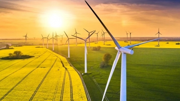 Anh kêu gọi các tập đoàn dầu khí Shell, BP đầu tư vào năng lượng tái tạo