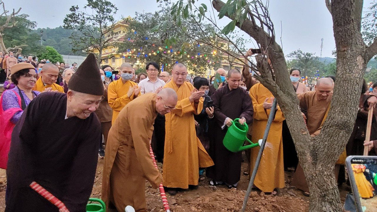 Lan tỏa thông điệp BVMT vì một tương lai xanh