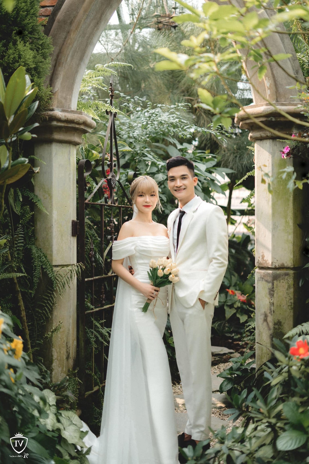 Sao Việt hôm nay 25/5: Khung cảnh lễ cưới con gái Diva Mỹ Linh cùng chồng Tây Sao Việt hôm nay 25/5: Khung cảnh lễ cưới con gái Diva Mỹ Linh cùng chồng Tây