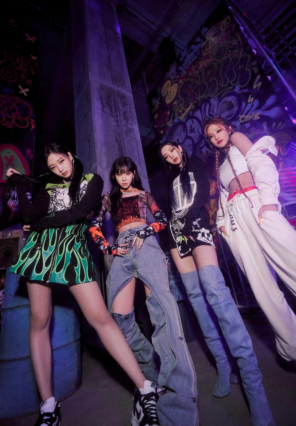 Tổng hợp sao Hàn tuần qua (30/5 - 5/6): Kiểu tóc mới gây tranh cãi của Nayeon (TWICE) trước thềm debut solo Tổng hợp sao Hàn tuần qua (30/5 - 5/6): Kiểu tóc mới gây tranh cãi của Nayeon (TWICE) trước thềm debut solo