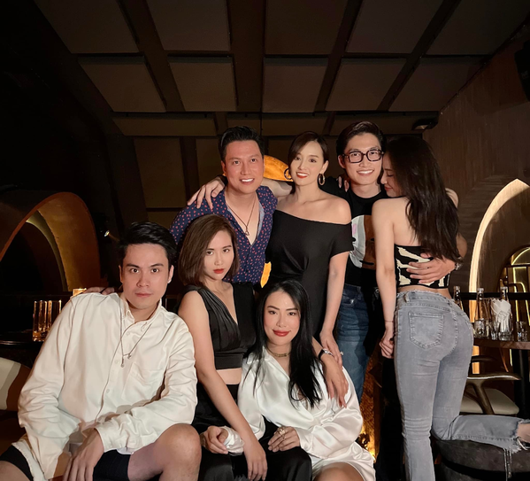 Sao Việt hôm nay 9/6: Ninh Dương Lan Ngọc tụ họp cùng dàn sao "Gái già lắm chiêu"