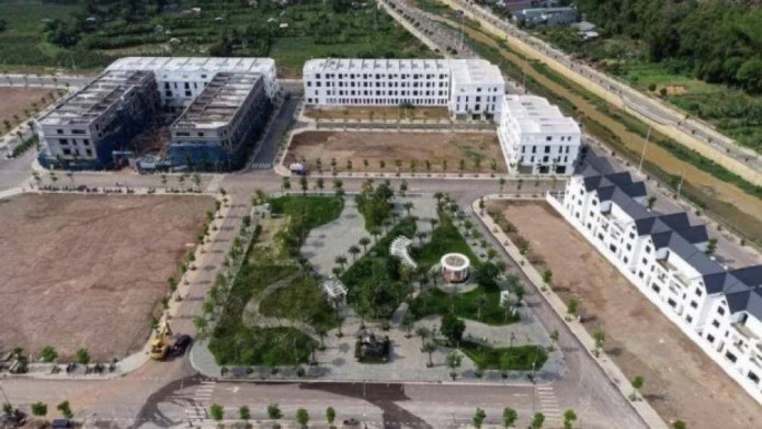 Tin bất động sản ngày 15/6: Dự án Tổ hợp khách sạn, nhà ở và chợ du lịch Mộc Châu chưa đủ điều kiện kinh doanh