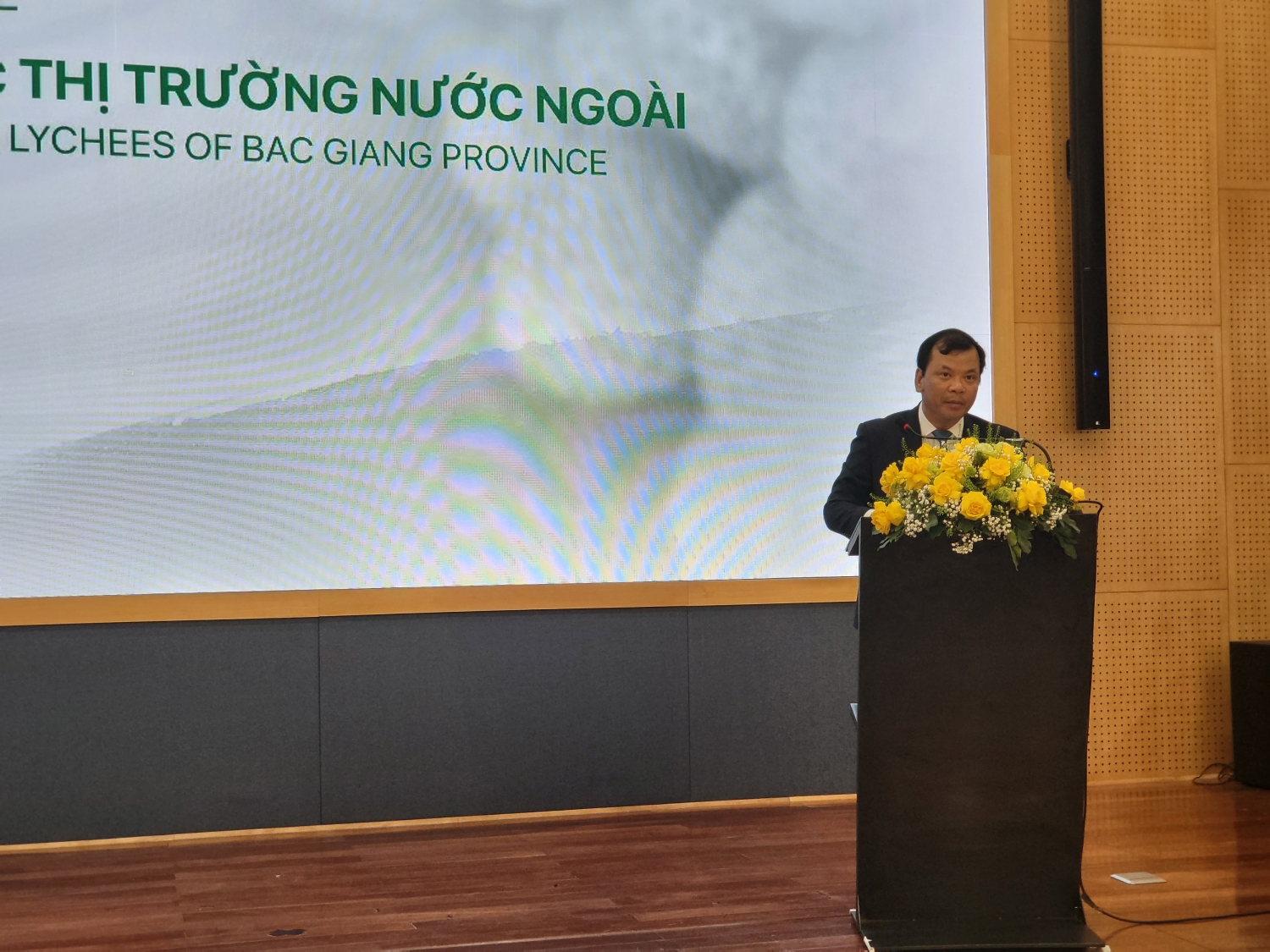 Diễn đàn “Vải thiều Việt Nam vươn ra thế giới” Diễn đàn “Vải thiều Việt Nam vươn ra thế giới”