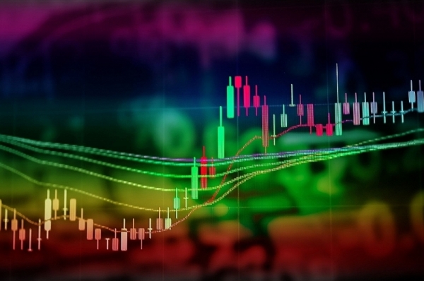 Tin nhanh chứng khoán ngày 17/6: Thị trường tiếp tục giảm sâu, dòng tiền bắt đáy nhập cuộc