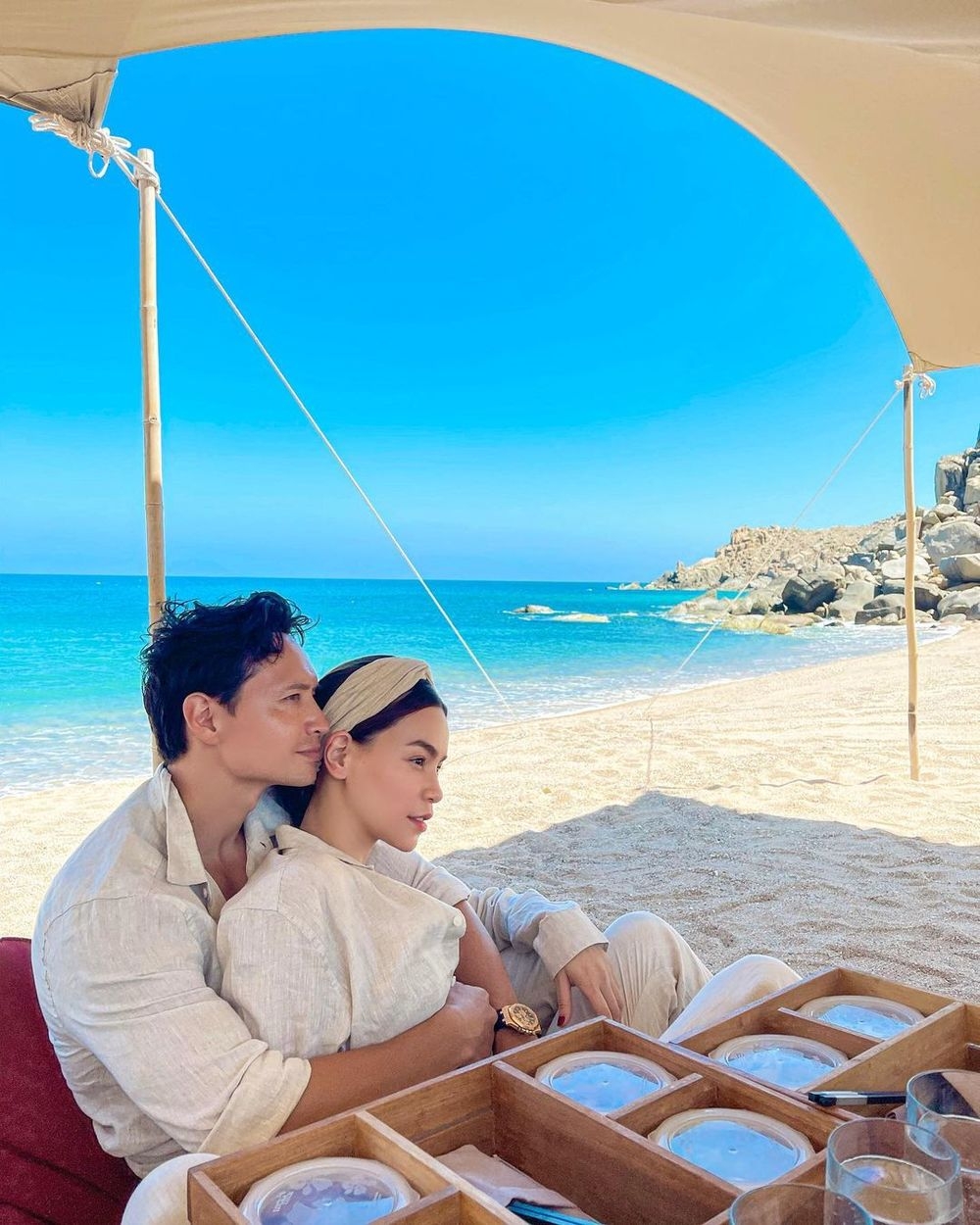 Sao Việt hôm nay 19/6: Lộ diện ông xã doanh nhân bảnh bao của Minh Hằng