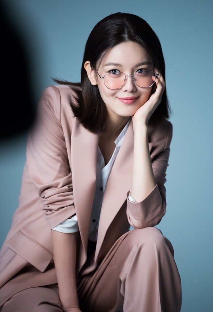 Sao Hàn hôm nay 6/7: Sooyoung tiết lộ SNSD sẽ phát hành full album đầu tiên sau 5 năm