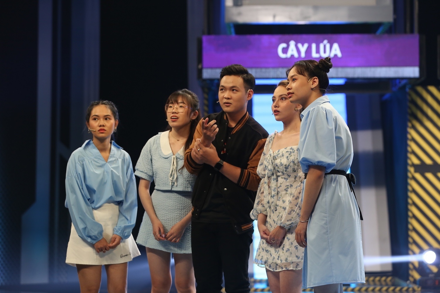 Sao Việt hôm nay 6/7: Sơn Tùng M-TP ra mắt phiên bản hoàn toàn mới cho MV "There's no one at all" Sao Việt hôm nay 6/7: Sơn Tùng M-TP ra mắt phiên bản hoàn toàn mới cho MV "There's no one at all"