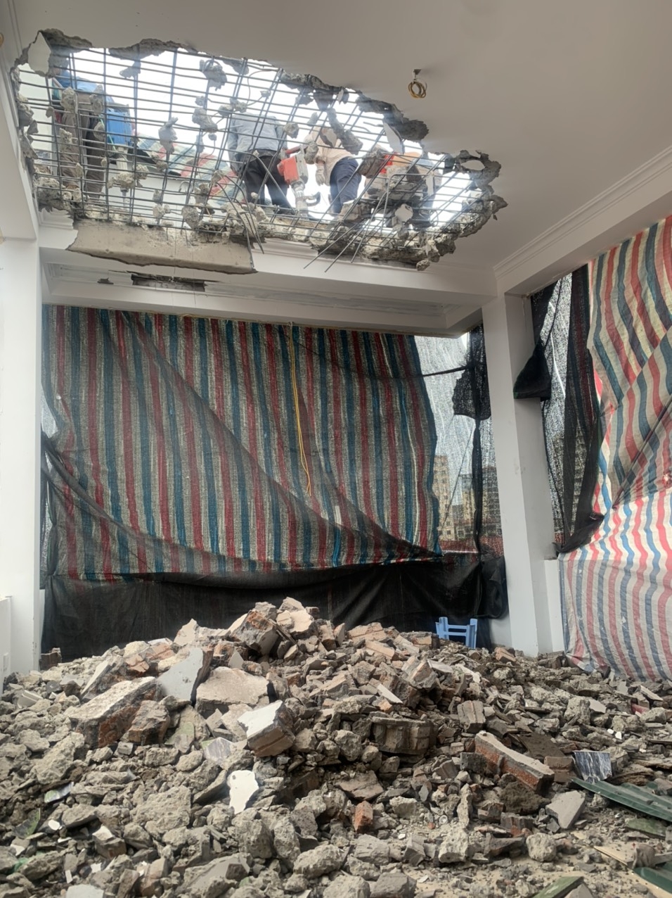 Quận Cầu Giấy (Hà Nội): Tiếp tục cưỡng chế các công trình vi phạm trật tự xây dựng