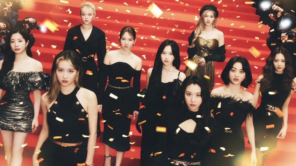 Sao Hàn hôm nay 8/7: Nữ phụ “điên” nhất “Thư ký Kim” Hwang Bo Ra kết hôn sau 10 năm hẹn hò