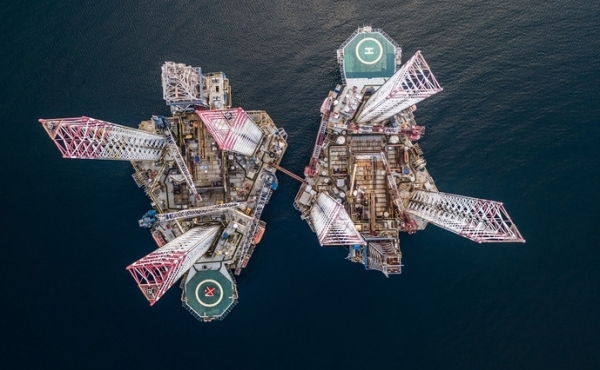 Anh áp dụng thuế thu nhập doanh nghiệp đối với ngành dầu khí